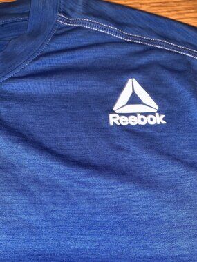 Reebok Men's Size Medium Shirt Activewear Short Sleeve Blue Workout Speed Wick
